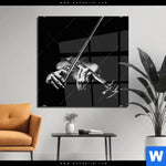 Acrylglasbild Der Geigenspieler Quadrat Produktvorschau mit dem Bild Der Geigenspieler im Format Quadrat.