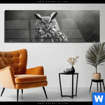 Acrylglasbild Duestere Eleganz Der Eule Panorama Produktvorschau mit dem Bild Düstere Eleganz der Eule im Format Panorama.