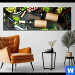 Acrylglasbild Edle Weine Geniessen Panorama Produktvorschau mit dem Bild Edle Weine genießen im Format Panorama.