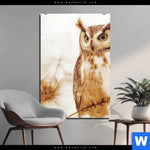 Acrylglasbild Federkleid Trifft Bluetenpracht Hochformat Produktvorschau mit dem Bild Federkleid trifft Blütenpracht im Format Hochformat.