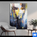 Acrylglasbild Frau Martini Cocktail Hochformat Produktvorschau mit dem Bild Frau & Martini Cocktail im Format Hochformat.