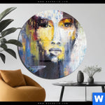 Acrylglasbild Frau Martini Cocktail Rund Produktvorschau mit dem Bild Frau & Martini Cocktail im Format Rund.