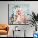 Acrylglasbild Frauenportrait Mit Blumen Quadrat Produktvorschau mit dem Bild Frauenportrait mit Blumen im Format Quadrat.