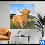 Acrylglasbild Hochland Bulle Quadrat Produktvorschau mit dem Bild Hochland-Bulle im Format Quadrat.