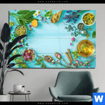Acrylglasbild Kraeuter Auf Blauem Holztisch Querformat Produktvorschau mit dem Bild Kräuter auf blauem Holztisch im Format Querformat.
