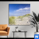 Acrylglasbild Kuestenwanderung Durch Sandduenen Quadrat Produktvorschau mit dem Bild Küstenwanderung durch Sanddünen im Format Quadrat.