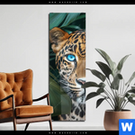 Acrylglasbild Leopard Mit Blauen Augen Schmal Produktvorschau mit dem Bild Leopard mit blauen Augen im Format Schmal.