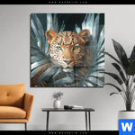 Acrylglasbild Leopard Zwischen Blaettern Quadrat Produktvorschau mit dem Bild Leopard zwischen Blättern im Format Quadrat.