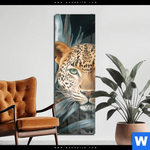 Acrylglasbild Leopard Zwischen Blaettern Schmal Produktvorschau mit dem Bild Leopard zwischen Blättern im Format Schmal.