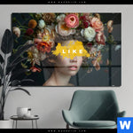 Acrylglasbild Like Florales Portraet Querformat Produktvorschau mit dem Bild LIKE - Florales Porträt im Format Querformat.