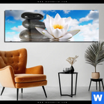 Acrylglasbild Lilie Zensteine Panorama Produktvorschau mit dem Bild Lilie & Zensteine im Format Panorama.