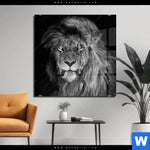 Acrylglasbild Loewe Schwarzweiss Quadrat Produktvorschau mit dem Bild Löwe Schwarzweiß im Format Quadrat.