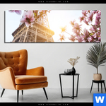 Acrylglasbild Mangnolien In Paris Panorama Produktvorschau mit dem Bild Mangnolien in Paris im Format Panorama.