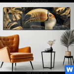 Acrylglasbild Monstera Und Tukan Gold Panorama Produktvorschau mit dem Bild Monstera und Tukan Gold im Format Panorama.