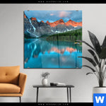 Acrylglasbild Moraenensee Sonnenaufgang Quadrat Produktvorschau mit dem Bild Moränensee Sonnenaufgang im Format Quadrat.