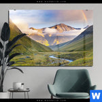 Acrylglasbild Nebel Und Regenbogen Zwischen Den Bergen Querformat Produktvorschau mit dem Bild Nebel und Regenbogen zwischen den Bergen im Format Querformat.