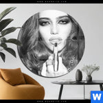 Acrylglasbild Schoener Mittelfinger Rund Produktvorschau mit dem Bild Schöner Mittelfinger im Format Rund.