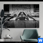 Acrylglasbild Schoenheit Der Frau Querformat Produktvorschau mit dem Bild Schönheit der Frau im Format Querformat.