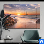 Acrylglasbild Segelboot Im Sonnenuntergang Querformat Produktvorschau mit dem Bild Segelboot im Sonnenuntergang im Format Querformat.