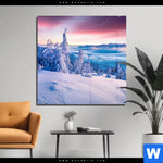 Acrylglasbild Sonnenaufgang Im Schnee Quadrat Produktvorschau mit dem Bild Sonnenaufgang im Schnee im Format Quadrat.