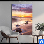 Acrylglasbild Sonnenuntergang Am Strand Mit Felsen Hochformat Produktvorschau mit dem Bild Sonnenuntergang am Strand mit Felsen im Format Hochformat.
