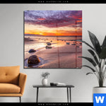 Acrylglasbild Sonnenuntergang Am Strand Mit Felsen Quadrat Produktvorschau mit dem Bild Sonnenuntergang am Strand mit Felsen im Format Quadrat.