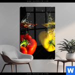 Acrylglasbild Spritzer Von Paprika Beim Fallen Ins Wasser Hochformat Produktvorschau mit dem Bild Spritzer von Paprika beim fallen ins Wasser im Format Hochformat.