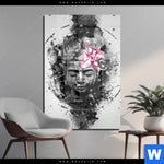 Acrylglasbild Statue Mit Blume Grunge Stil Hochformat Produktvorschau mit dem Bild Statue mit Blume - Grunge-Stil im Format Hochformat.