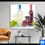 Acrylglasbild Wein In Flaschen Und Glaesern Quadrat Produktvorschau mit dem Bild Wein in Flaschen und Gläsern im Format Quadrat.