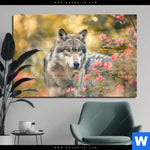 Acrylglasbild Wolfsblick Im Fruehling Querformat Produktvorschau mit dem Bild Wolfsblick im Frühling im Format Querformat.