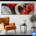 Alu Dibond Bild Eleganter Schwan Mit Blumen Panorama Produktvorschau mit dem Bild Eleganter Schwan mit Blumen im Format Panorama.