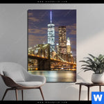 Alu Dibond Bild Stadtlichter New York Hochformat Produktvorschau mit dem Bild Stadtlichter New York im Format Hochformat.