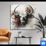 Alu Dibond Bild Starker Bulle Mit Blumen Quadrat Produktvorschau mit dem Bild Starker Bulle mit Blumen im Format Quadrat.