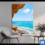 Alu Dibond Bild Wellenrauschen Und Felsenklippe Hochformat Produktvorschau mit dem Bild Wellenrauschen und Felsenklippe im Format Hochformat.