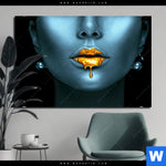 Aluminiumbild Gebürstet Blue Skin Querformat Produktvorschau mit dem Bild Blue Skin im Format Querformat.