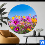 Aluminiumbild Gebürstet Blumenwiese Unter Blauem Himmel Rund Produktvorschau mit dem Bild Blumenwiese unter blauem Himmel im Format Rund.