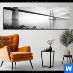 Aluminiumbild Gebürstet Bruecke Am Weiten Meer Panorama Produktvorschau mit dem Bild Brücke am weiten Meer im Format Panorama.