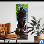 Aluminiumbild Gebürstet Buddha Statue Mit Seerose Schmal Produktvorschau mit dem Bild Buddha Statue mit Seerose im Format Schmal.