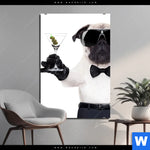 Aluminiumbild Gebürstet Cooler Mops Mit Martini Hochformat Produktvorschau mit dem Bild Cooler Mops mit Martini im Format Hochformat.