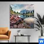 Aluminiumbild Gebürstet Dramatischer Morgenblick Am See Quadrat Produktvorschau mit dem Bild Dramatischer Morgenblick am See im Format Quadrat.