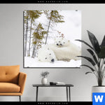 Aluminiumbild Gebürstet Eisbaerenfamilie In Winterlicher Landschaft Quadrat Produktvorschau mit dem Bild Eisbärenfamilie in winterlicher Landschaft im Format Quadrat.