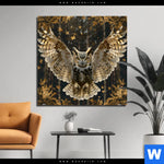 Aluminiumbild Gebürstet Eule Inmitten Goldener Blaetter Quadrat Produktvorschau mit dem Bild Eule inmitten goldener Blätter im Format Quadrat.
