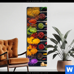 Aluminiumbild Gebürstet Exotische Gewuerze Auf Loeffeln Schmal Produktvorschau mit dem Bild Exotische Gewürze auf Löffeln im Format Schmal.