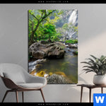 Aluminiumbild Gebürstet Felsenbach Im Regenwald Hochformat Produktvorschau mit dem Bild Felsenbach im Regenwald im Format Hochformat.