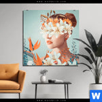 Aluminiumbild Gebürstet Florales Frauenportraet Viola Quadrat Produktvorschau mit dem Bild Florales Frauenporträt - Viola im Format Quadrat.