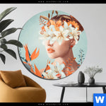 Aluminiumbild Gebürstet Florales Frauenportraet Viola Rund Produktvorschau mit dem Bild Florales Frauenporträt - Viola im Format Rund.