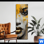Aluminiumbild Gebürstet Frau Mit Goldfarbe Schmal Produktvorschau mit dem Bild Frau mit Goldfarbe im Format Schmal.