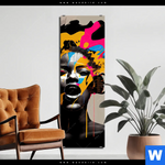 Aluminiumbild Gebürstet Frau Mit Kopfhoerern Schmal Produktvorschau mit dem Bild Frau mit Kopfhörern im Format Schmal.