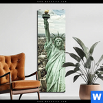 Aluminiumbild Gebürstet Freiheit Ueber Manhattan Schmal Produktvorschau mit dem Bild Freiheit über Manhattan im Format Schmal.