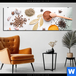 Aluminiumbild Gebürstet Gewuerze Auf Hellem Untergrund Panorama Produktvorschau mit dem Bild Gewürze auf hellem Untergrund im Format Panorama.